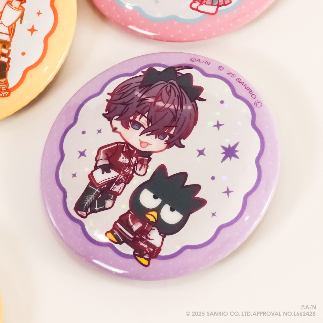 【Oriens×サンリオキャラクターズ】ランダムキラキラ缶バッジ