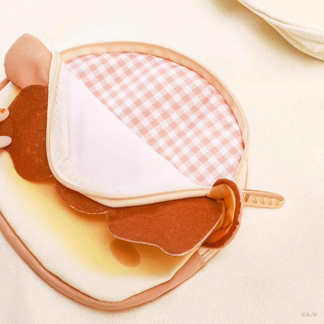 【ゆかいなパンやさん】トートバッグ【にじりとる】