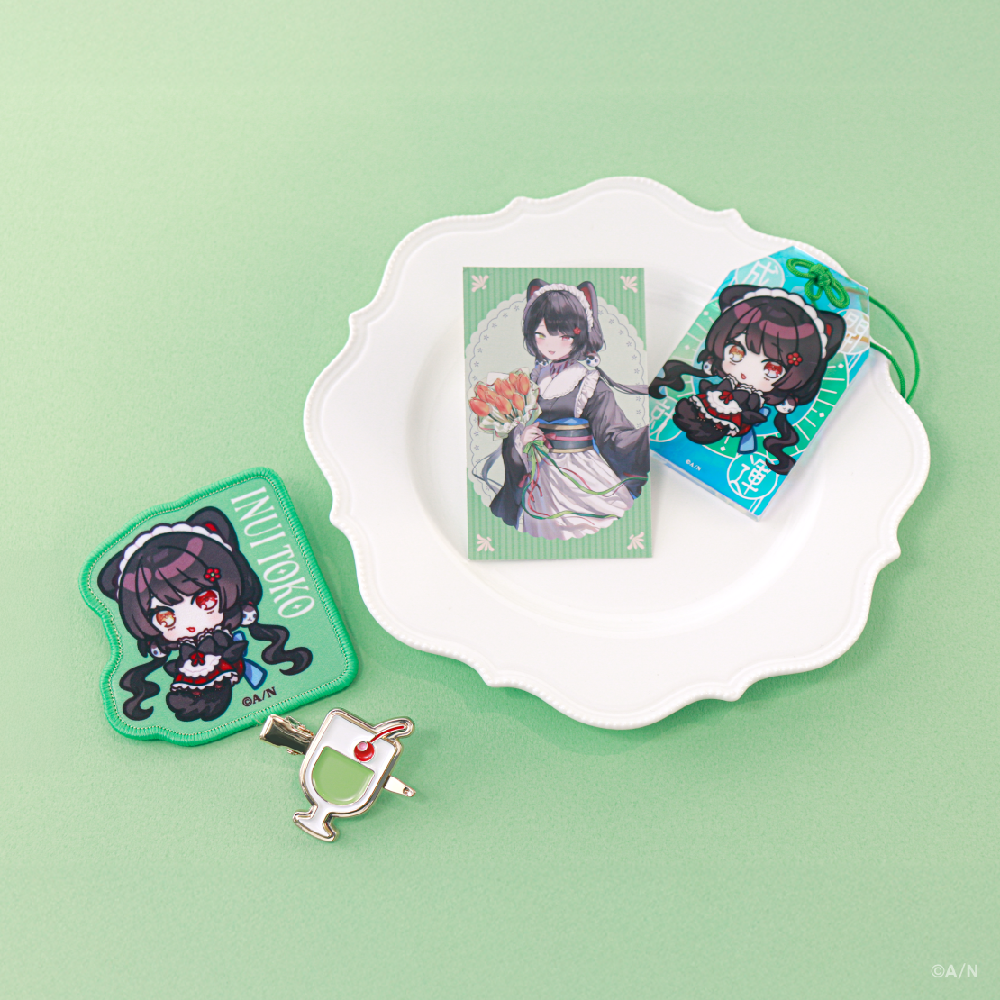 【Inui Toko Celebration Goods】ワッペンバッジ＆ヘアクリップ